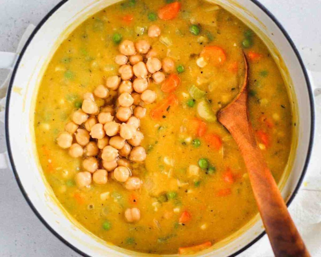 One-Pot Creamy Vegetable Soup